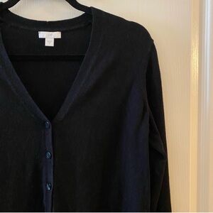 J. JILL Linen-Blend V-Neck 3-Button Down Long Sleeve Cardigan in Black